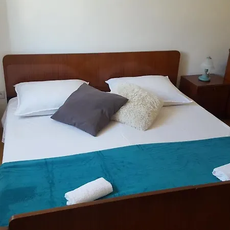 With Parking Space Pag - 12649 * Pag Town