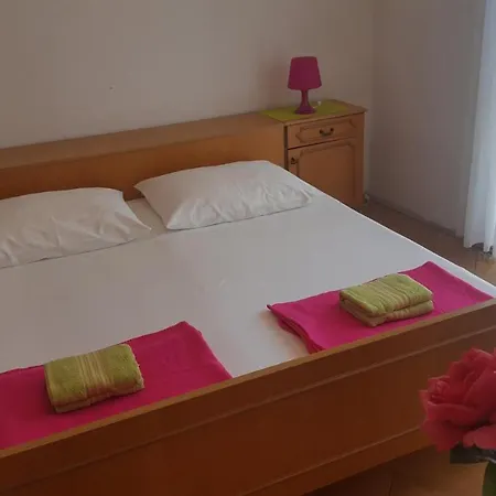 With Parking Space Pag - 12649 * Pag Town